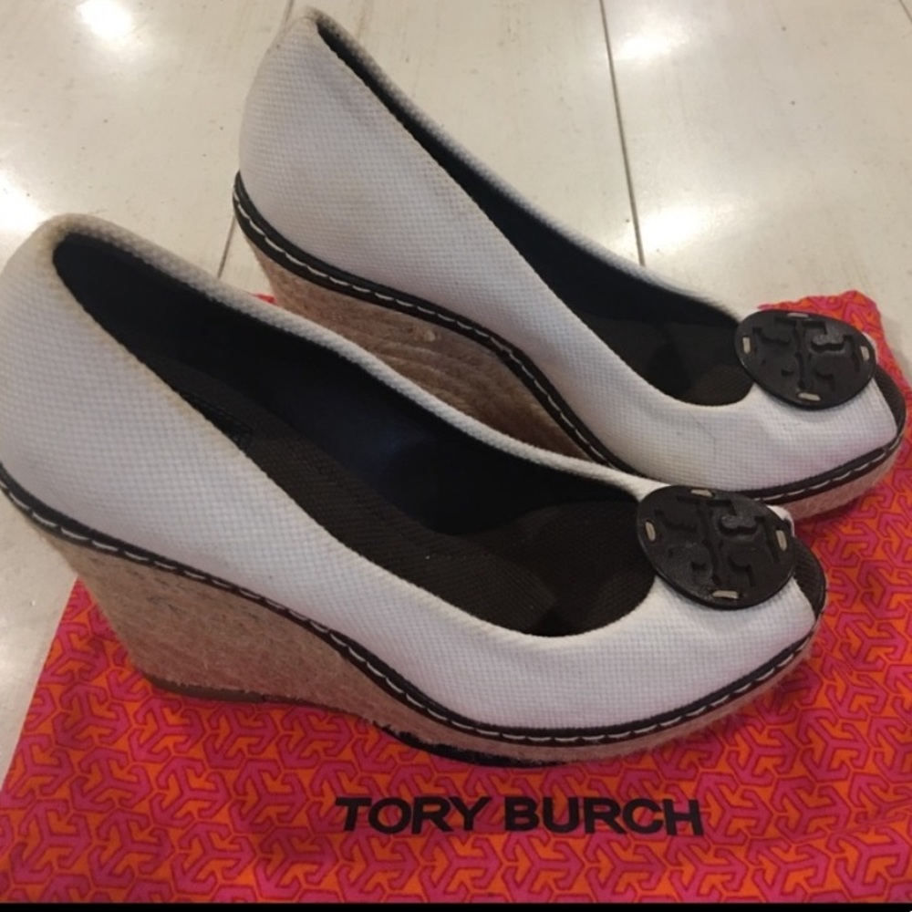 Tory Burch Wedges Size 9